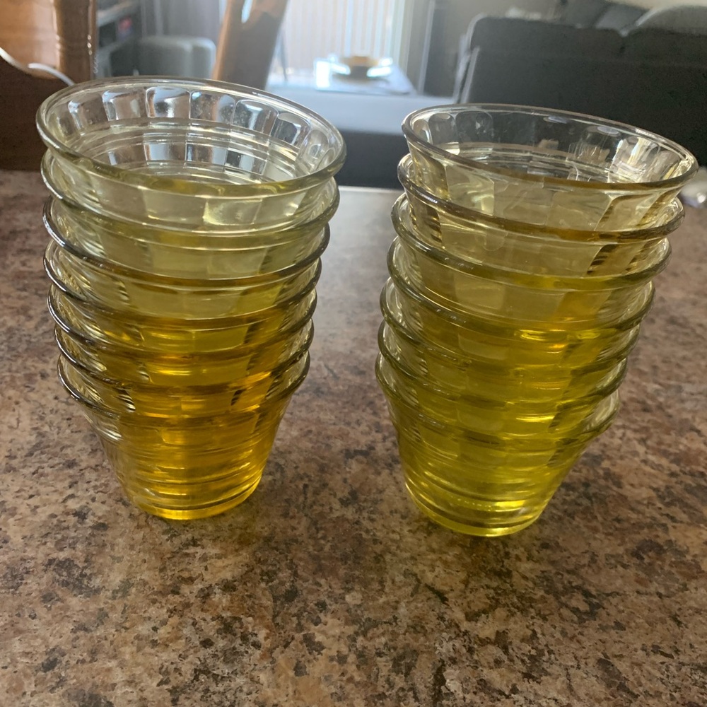 7/$35 or 14/$70 Vintage Marked Mexico Desert Small Yellow Clear Total 14 Bowls